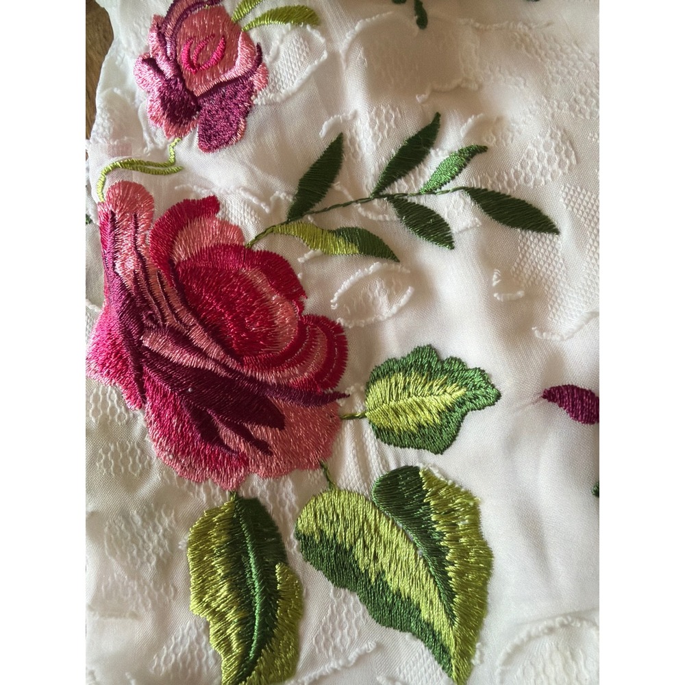 ECI New York Embroidered Floral Sleeveless Shift Dress White Rose Size Large - Picture 3 of 7